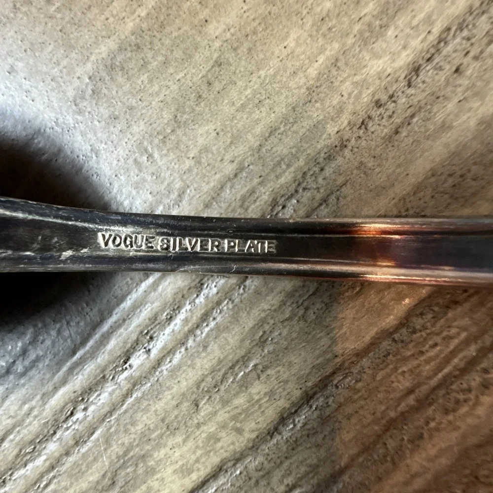 51pc Vogue Silverplate Flatware Set by International Silver 1938 w/ Wood Chest